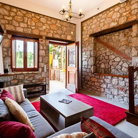 3 Guests In Thassos Limenaria (Thasos)