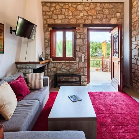 3 Guests In Thassos * Limenaria (Thasos)